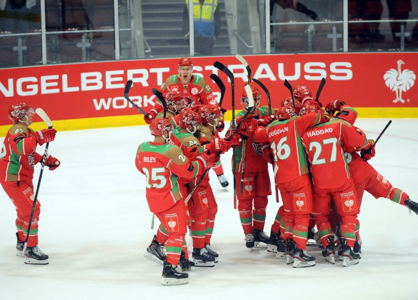 Photo of Cardiff Devils celebrating